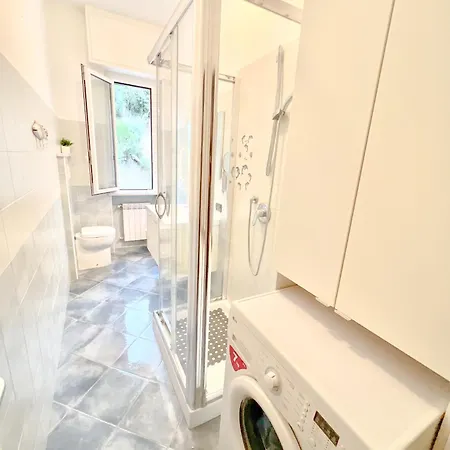 A 5 Minuti Dal Mare - Dolphin House Daire Spotorno